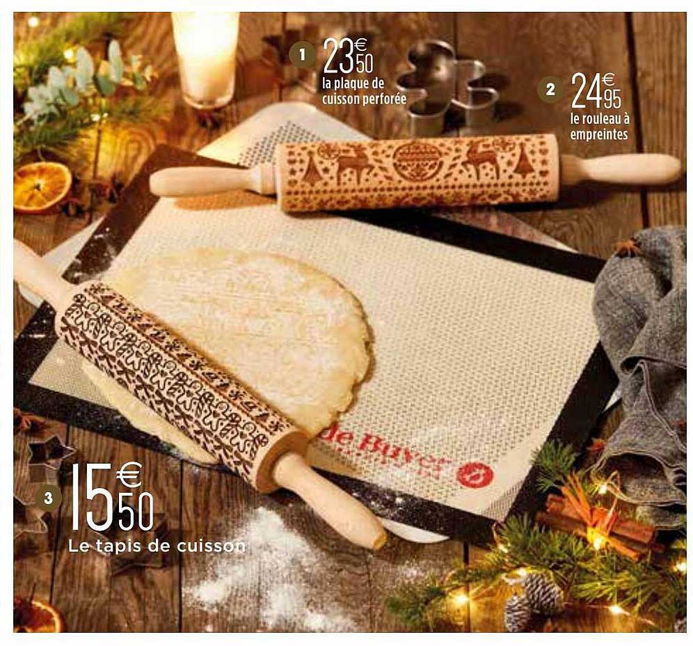 la plaque de cuisson perforée, le rouleau à empreintes, le tapis de cuisson