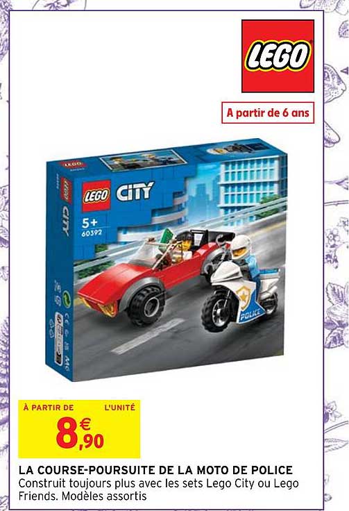 la course-poursuite de la moto de police lego