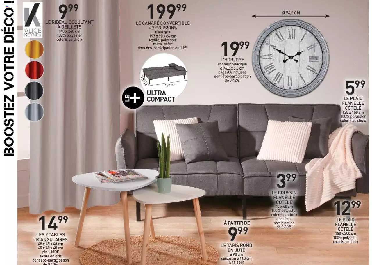 le rideau occultant à œillets, le canapé convertible + 2 coussins, l'horloge, le plaid flanelle côtelé, les 2 tables triangulaires, le tapis rond en jute