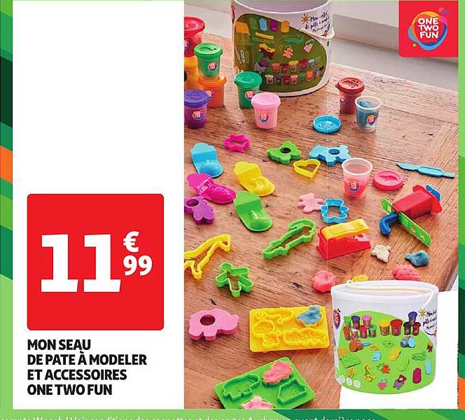 mon seau de pâte à modeler et accessoires one two fun
