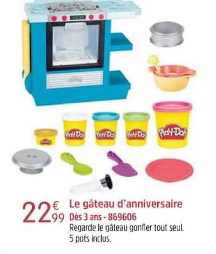 le gâteau d'anniversaire play-doh