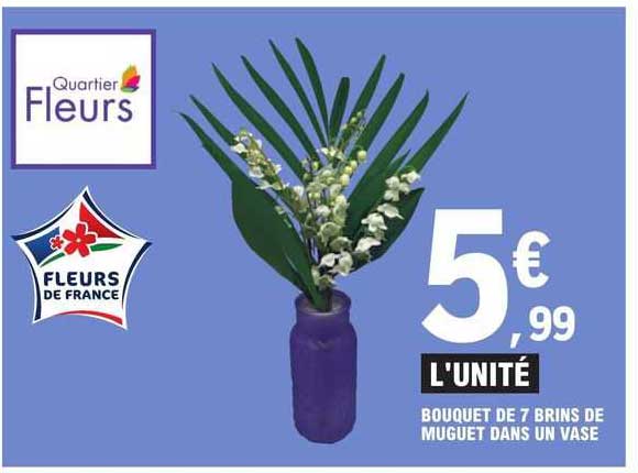 bouquet de 7 brins de muguet dans un vase