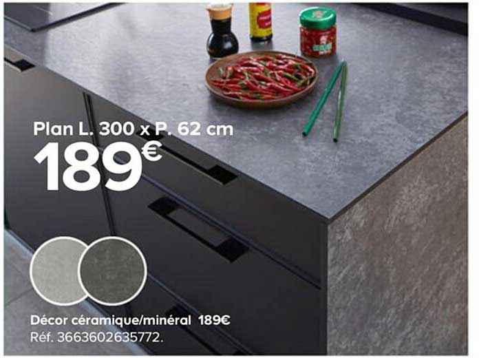 plan l. 300 x p. 62 cm décor céramique minéral