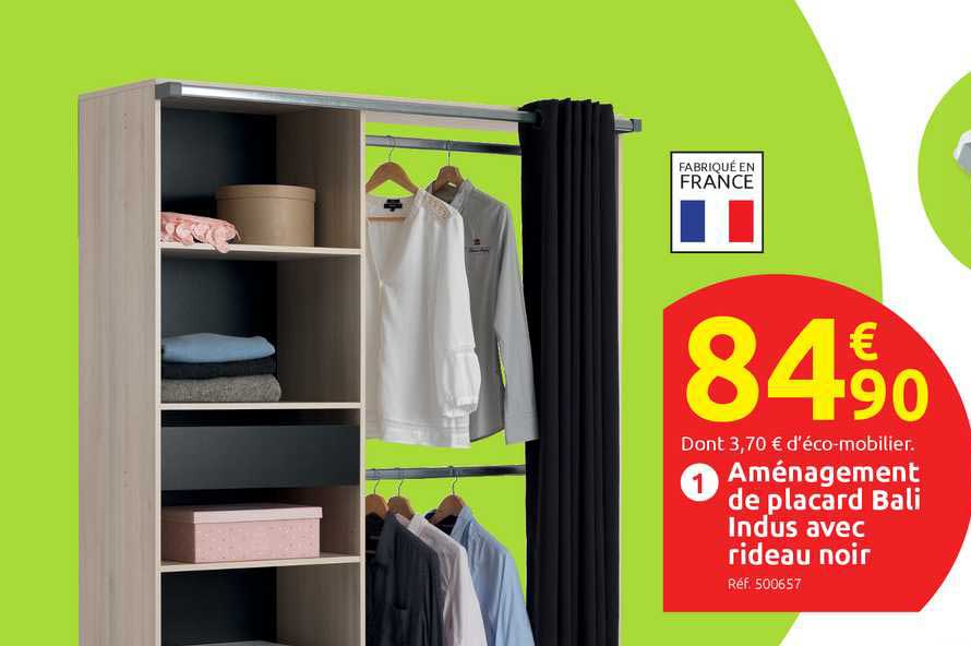 aménagement de placard bali indus avec rideau noir