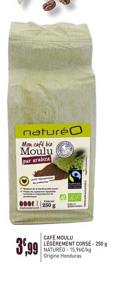 café moulu légèrement corsé