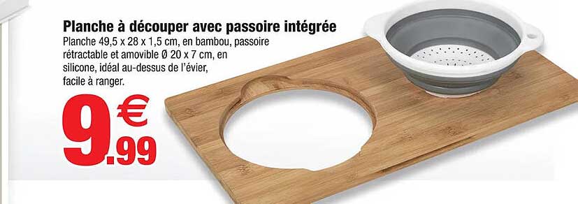 planche à découper avec passoire intégrée