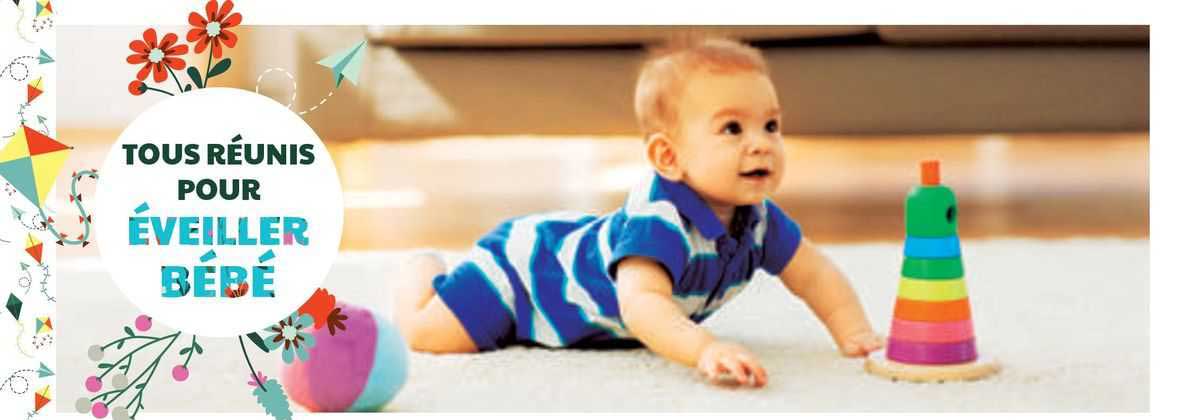 tous réunis pour éveiller bébé