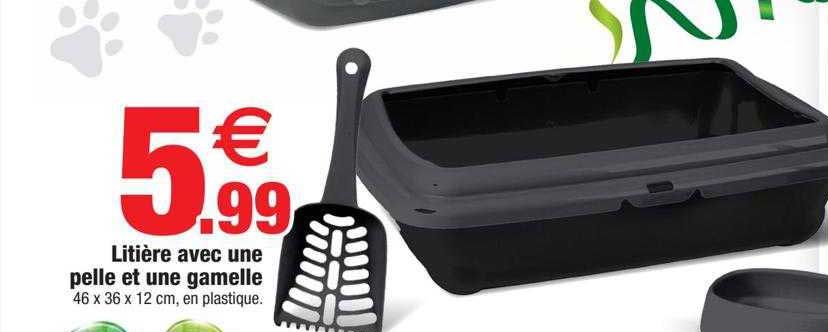 litière avec une pelle et une gamelle