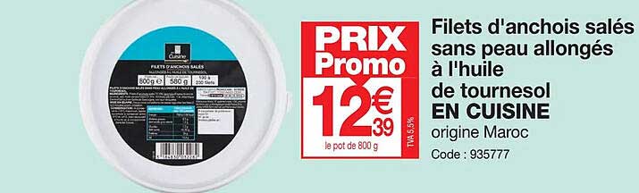 Filets D'anchois Salés Sans Peau Allongés à L'huile De Tournesol En Cuisine