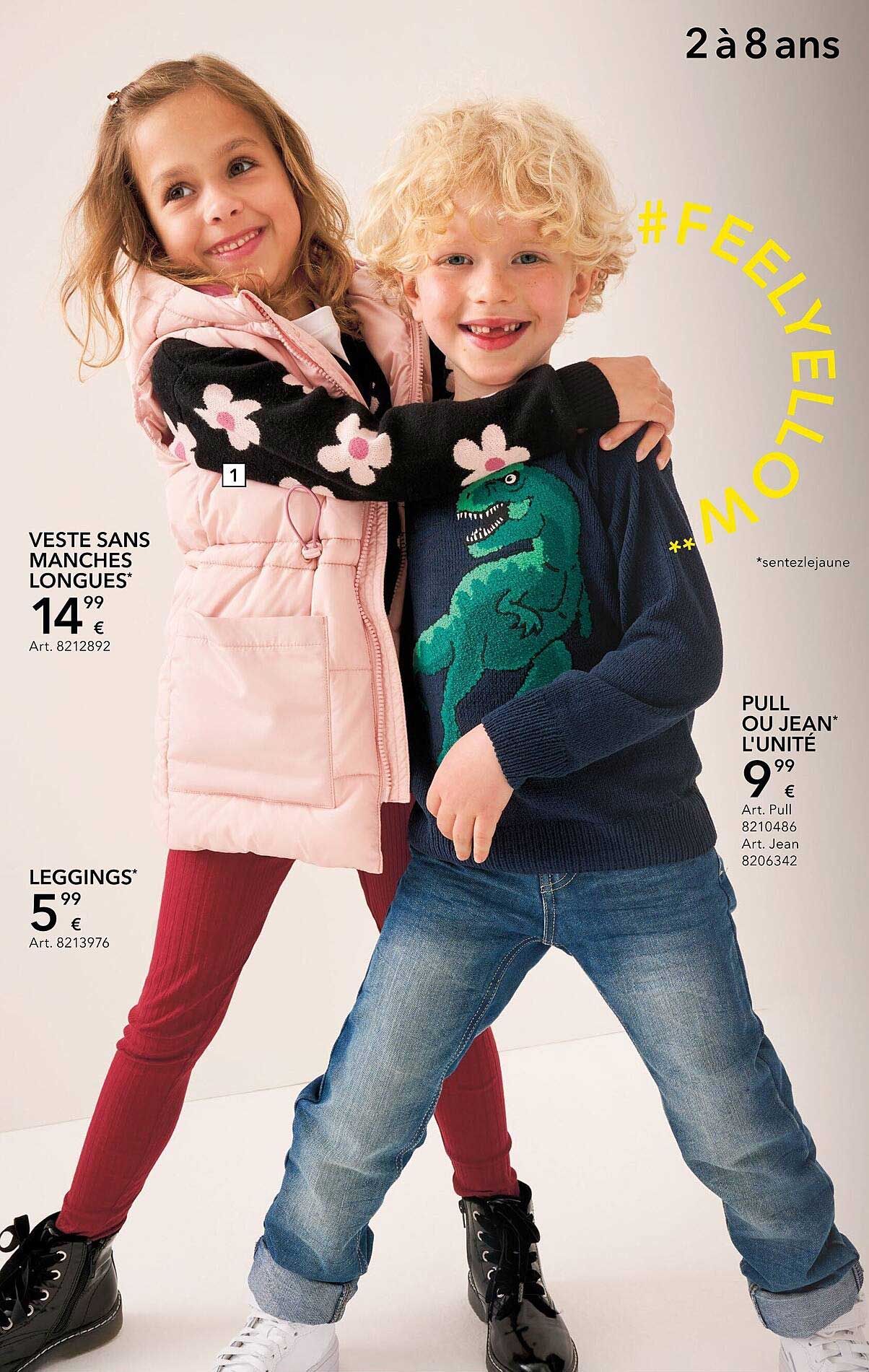 veste sans manches longues, leggings, pull ou jean