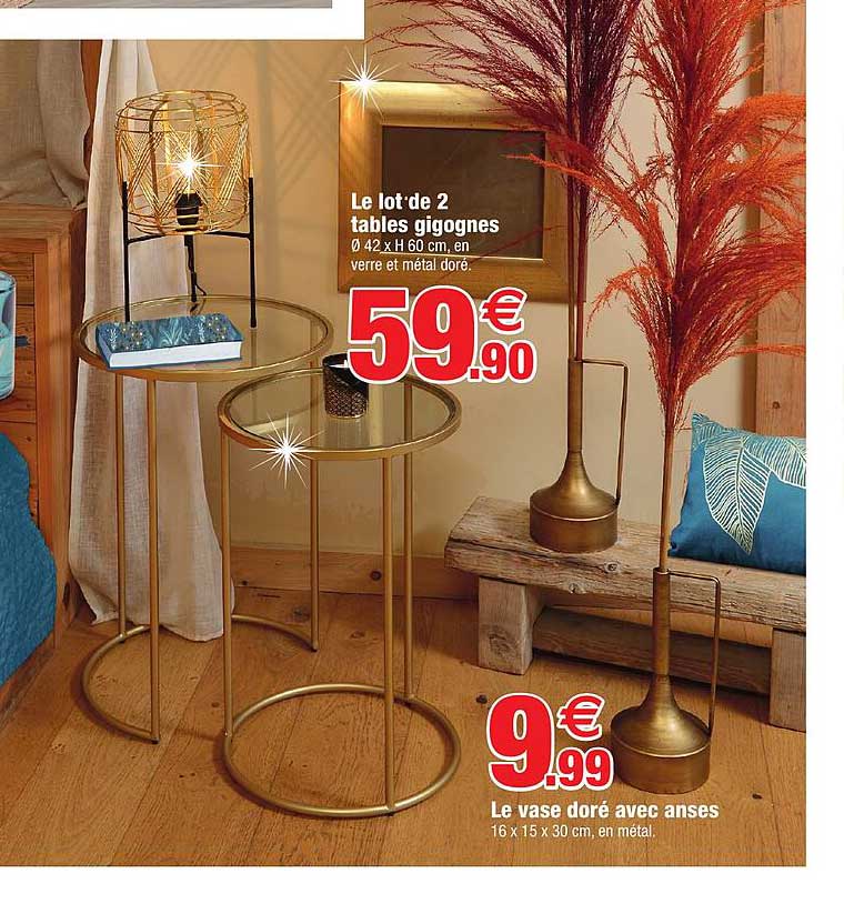 Le Lot De 2 Tables Gigognes, Le Vase Doré Avec Anses