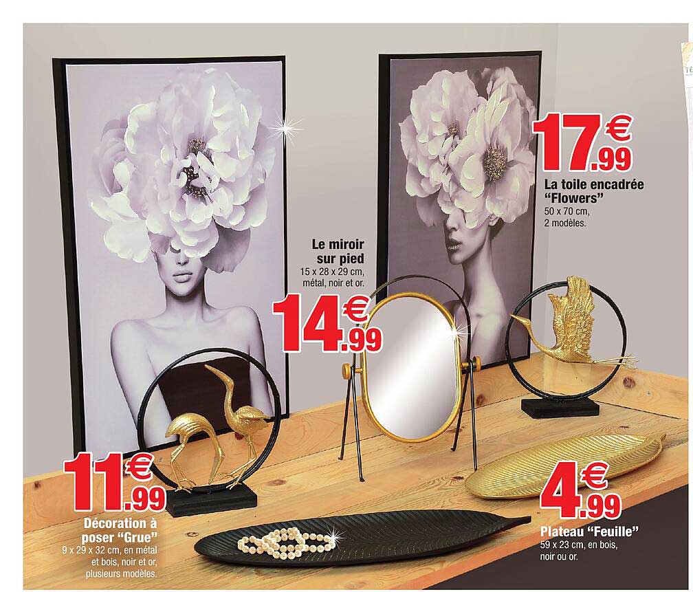 le miroir sur pied, la toile encadrée "flowers", décoration à poser "grue", plateau "feuille"